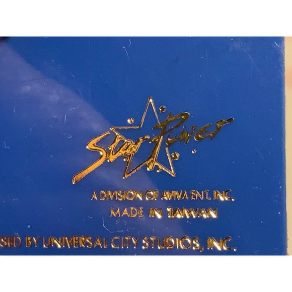 Universal Studio E.T. Lapel Pin - Picture 10 of 13